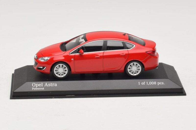 Opel Astra J Sarkans Minichamps 1:43 Opel Astra J Sarkans Minichamps 1:43 410042001 Metāls