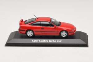 Opel Calibra Turbo 4x4 Sarkans Maxichamps 1:43 940045721 Metāls