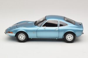 Opel GT Blue Metallic Minichamps 1:18 180049030 Metāls — attēls 4 no 8