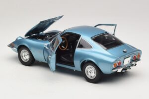 Opel GT Blue Metallic Minichamps 1:18 180049030 Metāls — attēls 5 no 8