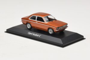 Opel Kadett C Bronzas Metālisks Maxichamps 1:43 940045600 Metāls — attēls 3 no 4