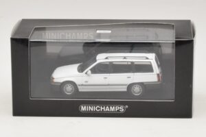 Opel Kadett E Caravan Balts Minichamps 1:43 400045911 Metāls — attēls 4 no 4