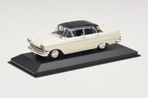 Opel Kapitan A Balts Minichamps 1:43 400048000 Metāls — attēls 2 no 4