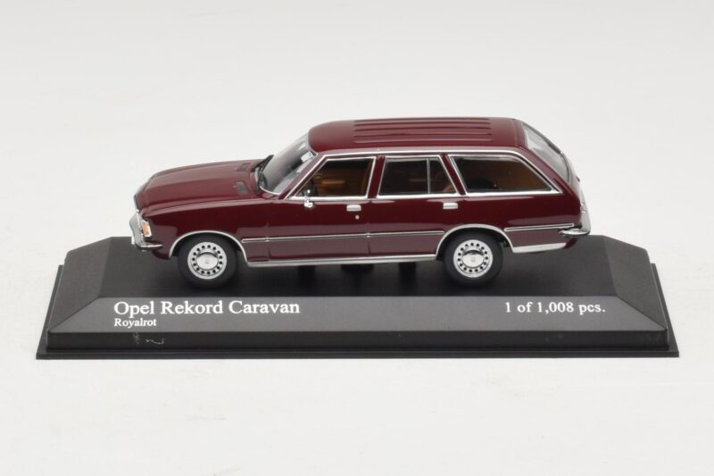 Opel Rekord D Caravan Sarkans Minichamps 1:43 Opel Rekord D Caravan Sarkans Minichamps 1:43 400044012 Metāls