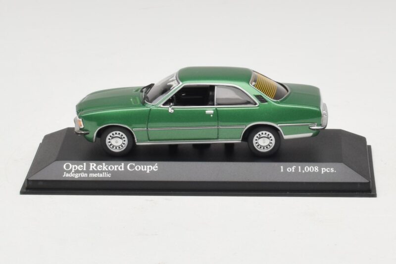 Opel Rekord D Kupeja Zaļš Metālisks Minichamps 1:43 400044022 Metāls