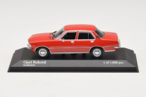 Opel Rekord D Sarkans Minichamps 1:43 400044004 Metāls