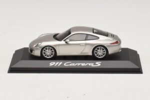 Porsche 911 991 Carrera S Sudraba Metālisks Minichamps 1:43 WAP0200130C Metāls
