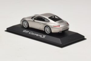 Porsche 911 991 Carrera S Sudraba Metālisks Minichamps 1:43 WAP0200130C Metāls — attēls 3 no 4