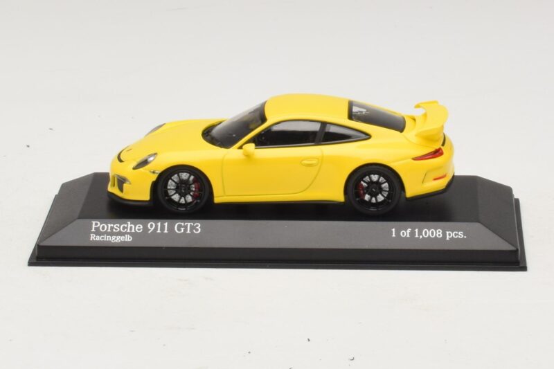 Porsche 911 991 GT3 Dzeltens Minichamps 1:43 410062021 Metāls