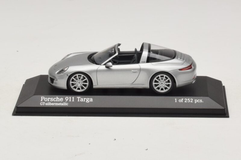 Porsche 911 991 Targa Sudrabains Minichamps 1:43 Porsche 911 991 Targa Sudrabains Minichamps 1:43 410062442 Metāls