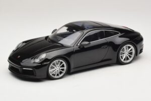 Porsche 911 992 Carrera 4S Melns Minichamps 1:18 WAP0211120R992 Metāls