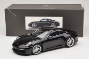 Porsche 911 992 Carrera 4S Melns Minichamps 1:18 WAP0211120R992 Metāls — attēls 6 no 6