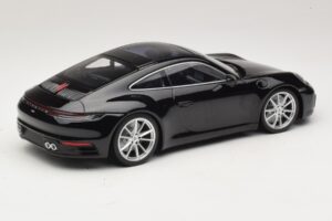 Porsche 911 992 Carrera 4S Melns Minichamps 1:18 WAP0211120R992 Metāls — attēls 2 no 6