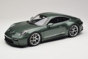 Porsche 911 992 S/T Malachite Green Metallic Norev 1:12 127552 Metāls