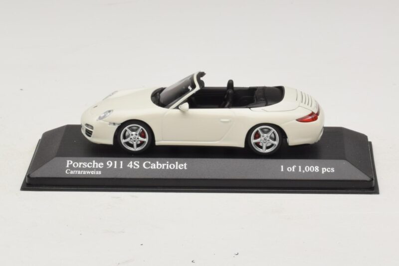 Porsche 911 997 Carrera 4S Kabriolets Balts Minichamps 1:43 400066431 Metāls
