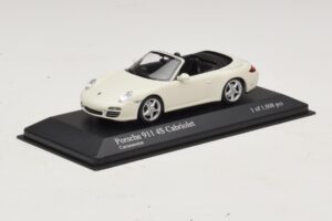 Porsche 911 997 Carrera 4S Kabriolets Balts Minichamps 1:43 400066431 Metāls — attēls 2 no 4