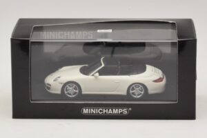 Porsche 911 997 Carrera 4S Kabriolets Balts Minichamps 1:43 400066431 Metāls — attēls 4 no 4