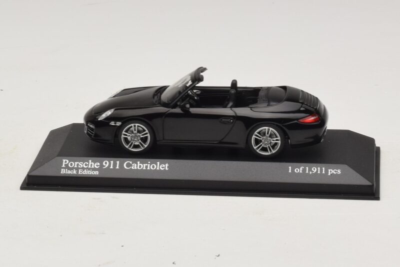 Porsche 911 997 Carrera Kabriolets Black Edition Minichamps 1:43 400066434 Metāls