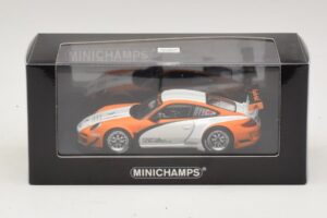 Porsche 911 997 GT3 R Hybrid Presentation 2010 Minichamps 1:43 410108900 Metāls — attēls 4 no 4