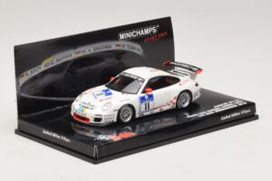 Porsche 911 997 GT3 RS #11 24 Hours Nurburgring 2010 Minichamps 1:43 437106711 Metāls — attēls 2 no 5