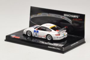 Porsche 911 997 GT3 RS #11 24 Hours Nurburgring 2010 Minichamps 1:43 437106711 Metāls — attēls 3 no 5