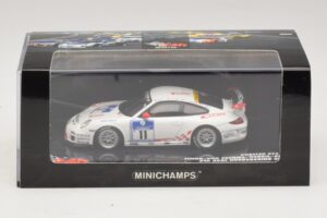 Porsche 911 997 GT3 RS #11 24 Hours Nurburgring 2010 Minichamps 1:43 437106711 Metāls — attēls 4 no 5