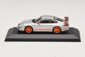 Porsche 911 997 GT3 RS Sudrabains Oranžs Minichamps 1:43 403066013 Metāls