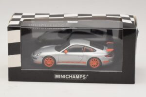 Porsche 911 997 GT3 RS Sudrabains Oranžs Minichamps 1:43 403066013 Metāls — attēls 4 no 4