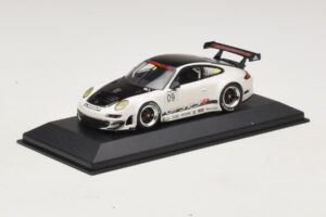 Porsche 911 997 GT3 RSR #9 Presentation 2009 Minichamps 1:43 400096909 Metāls — attēls 2 no 4
