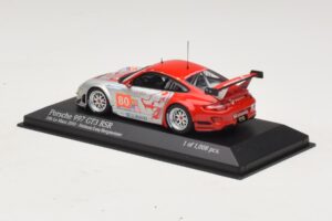 Porsche 911 997 GT3 RSR GT2 #80 S. Neiman / D. Law 24 Hours of Le Mans 2010 Minichamps 1:43 410106980 Metāls — attēls 3 no 4