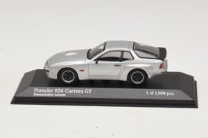 Porsche 924 Carrera GT Sudrabs Minichamps 1:43 400066121 Metāls