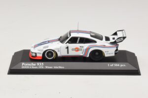 Porsche 935 Martini Racing #1 R. Stommelen / M. Schurti Winner Dijon 6 Hours 1976 Minichamps 1:43 400766311 Metāls