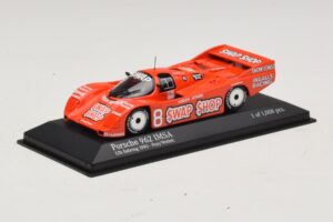 Porsche 962 IMSA #8 A.J. Foyt / B. Wollek 12 Hours of Sebring 1985 Minichamps 1:43 400856508 Metāls — attēls 2 no 4