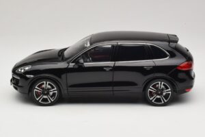 Porsche Cayenne Turbo S 92A Melns Metālisks Minichamps 1:18 110062100 Metāls — attēls 4 no 8