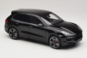 Porsche Cayenne Turbo S 92A Melns Metālisks Minichamps 1:18 110062100 Metāls — attēls 6 no 8