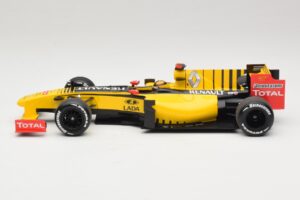 Renault R30 Showcar #11 R. Kubica F1 2010 Minichamps 1:18 150100081 Metāls — attēls 3 no 6