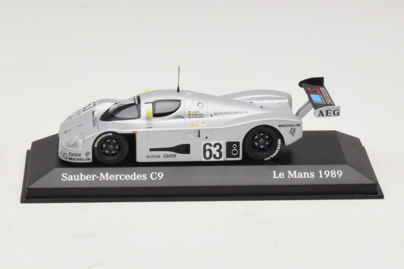 Sauber Mercedes C9 #63 J. Mass / M. Reuter / S. Dickens Winners 24 Hours of Le Mans 1989 Minichamps 1:43 B66041033 Metāls