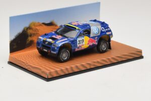 Volkswagen Race Touareg Red Bull #317 Dīlera Izdevums 2005 Minichamps 1:43 7LO099400PD317 Metāls — attēls 2 no 5