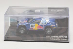 Volkswagen Race Touareg Red Bull #317 Gordon / von Zitzewitz Dakar Rally 2005 Minichamps 1:43 436055317 Metāls — attēls 4 no 5
