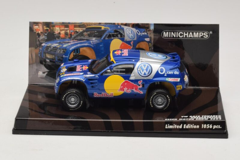 Volkswagen Race Touareg Red Bull Presentation Essen Motor Show 2004 Minichamps 1:43 436045300 Metāls