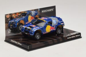 Volkswagen Race Touareg Red Bull Presentation Essen Motor Show 2004 Minichamps 1:43 436045300 Metāls — attēls 2 no 5