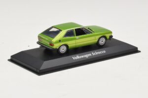 Volkswagen Scirocco Mk1 Zaļš Metālisks Maxichamps 1:43 940050420 Metāls — attēls 2 no 4