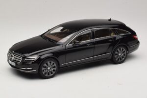 Mercedes-Benz CLS Shooting Brake X218 melnā krāsā (Obsidian Black Metallic) Norev 1:18 183944 Metāls