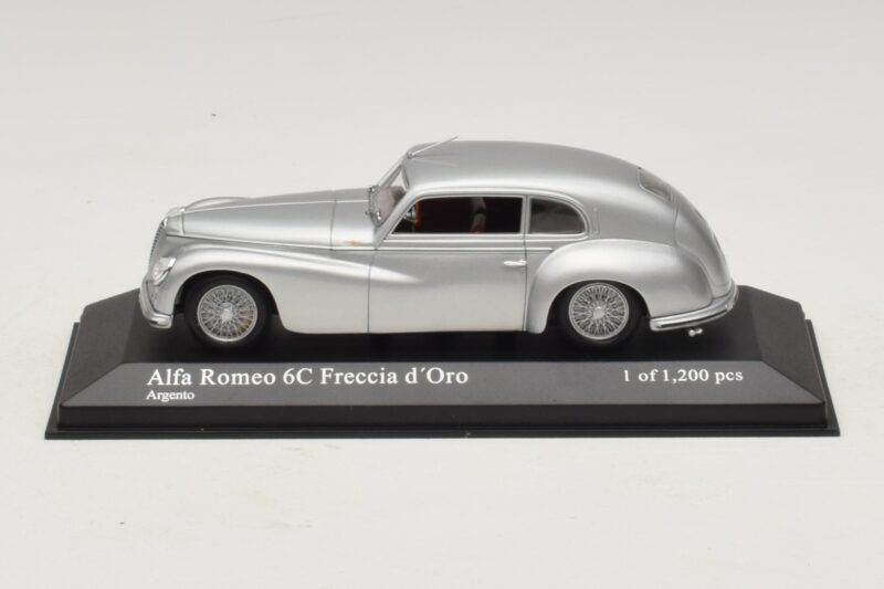 Alfa Romeo 6C 2500 Freccia d'Oro Sudrabs Minichamps 1:43 Alfa Romeo 6C 2500 Freccia d'Oro Sudrabs Minichamps 1:43 400120480 Metāls