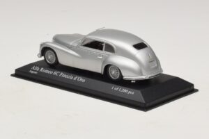 Alfa Romeo 6C 2500 Freccia d'Oro Sudrabs Minichamps 1:43 400120480 Metāls — attēls 3 no 5