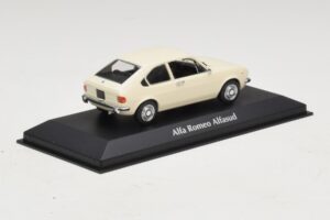 Alfa Romeo Alfasud Balts Maxichamps 1:43 940120101 Metāls — attēls 2 no 5