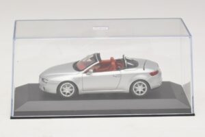 Alfa Romeo Giulia Spider Sudrabs Minichamps 1:43 400120731 Metāls — attēls 4 no 5
