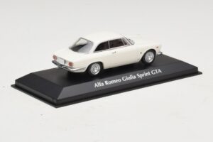 Alfa Romeo Giulia Sprint GTA Balts Maxichamps 1:43 940120441 Metāls — attēls 2 no 5