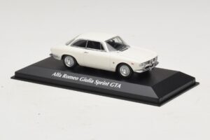 Alfa Romeo Giulia Sprint GTA Balts Maxichamps 1:43 940120441 Metāls — attēls 3 no 5