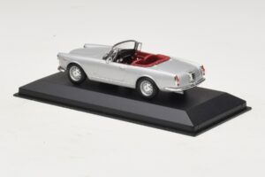 Alfa Romeo Spider 916 3.2 V6 24V Sudrabs Minichamps 1:43 400120330 Metāls — attēls 3 no 5